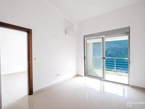 Prodaja, trosoban stan, 103m², Dobrota, Kotor - image 6