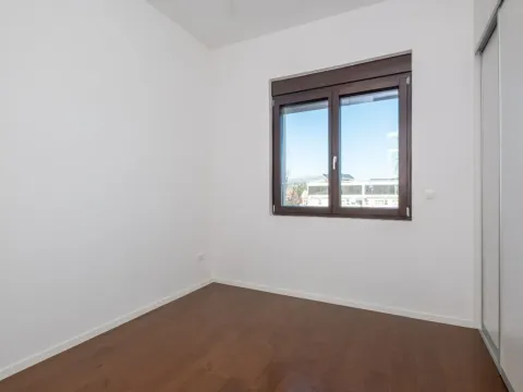 Prodaja, trosoban stan, 95m², Gornja Gorica, Podgorica - image 2