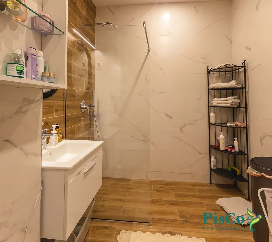 Prodaja, dvosoban stan, 94m², Preko Morače, Podgorica
