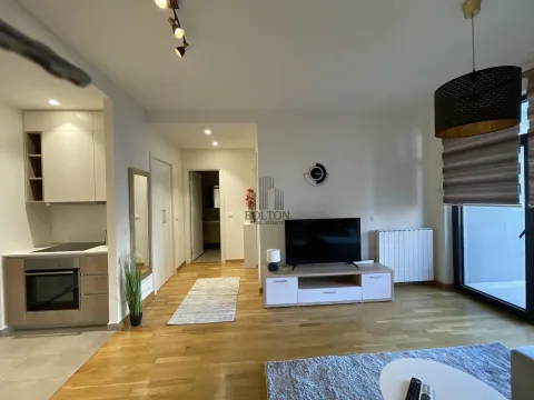 Rent, two bedroom apartment, 55m², Savski Venac, Beograd - image 2