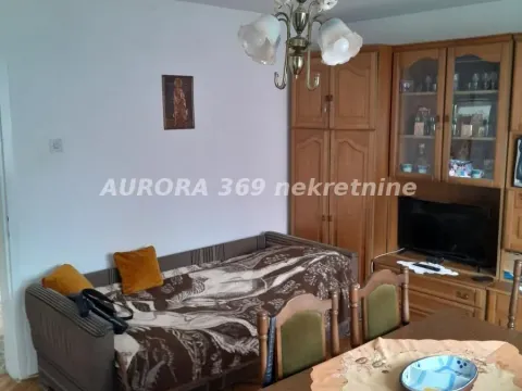 Prodaja, kuća, 166m², Sremska Kamenica, Petrovaradin - image 2