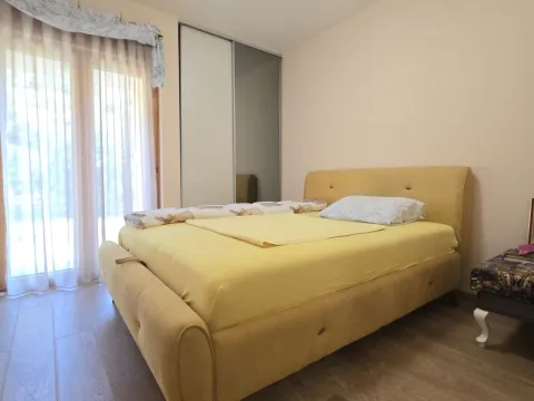 Prodaja, kuća, 200m², Podgorica, Crna Gora - image 17