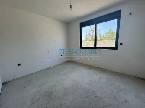 Prodaja, kuća, 235m², Bar, Crna Gora - image 3