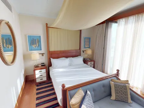 Sale, three bedroom apartment, 190m², Tivat, Crna Gora - image 9