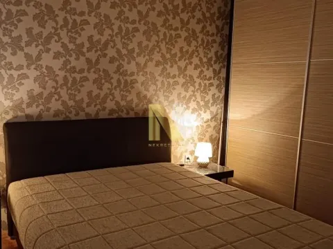 Rent, three bedroom apartment, 77m², Centar, Subotica - image 7