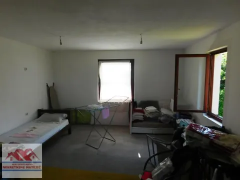 Prodaja, kuća, 220m², Kragujevac, Srbija - image 37