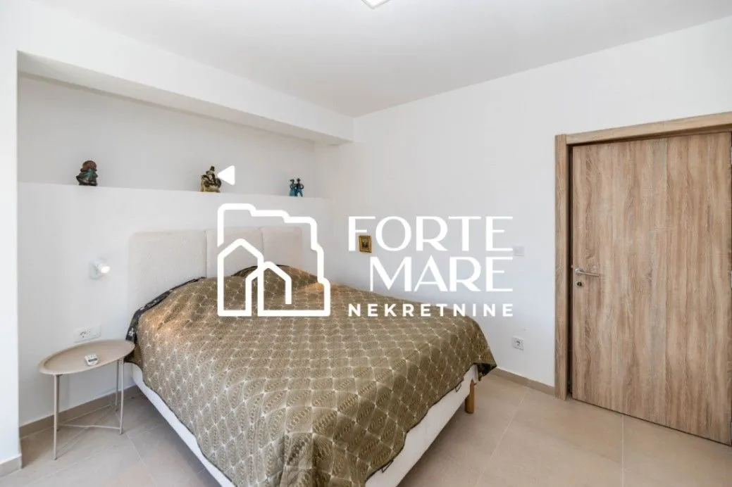 Prodaja, kuća, 294m², Herceg Novi, Crna Gora