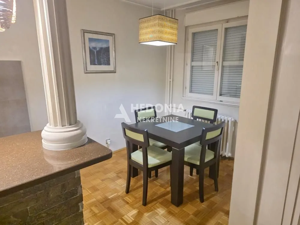 Prodaja, dvosoban stan, 70m², Čukarička Padina, Beograd