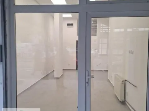 Izdavanje, poslovni prostor, 25m², Obrenovac, Beograd - image 2