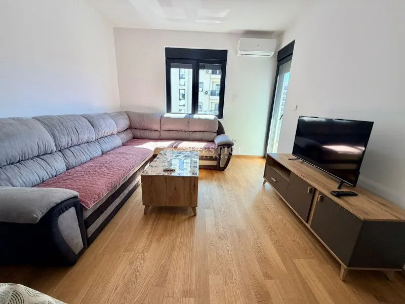 Rent, one bedroom apartment, 46m², City Kvart, Podgorica