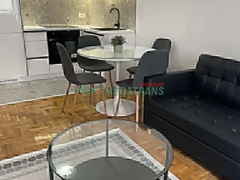 Izdavanje, dvosoban stan, 38m², Bulevar Evrope, Novi Sad Sve Podlokacije - image 5
