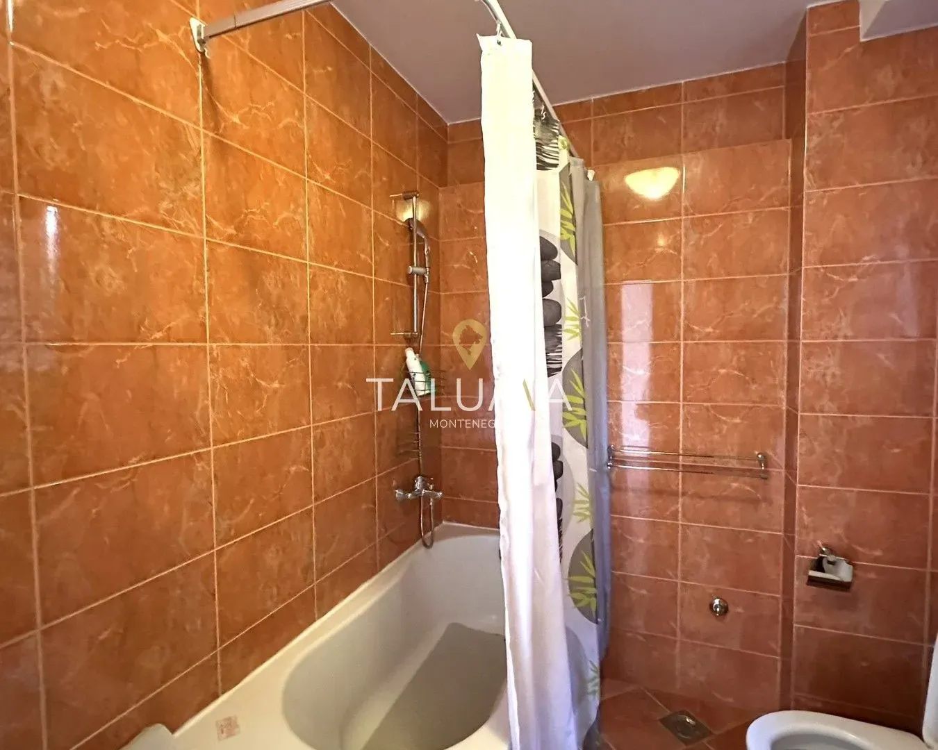 Rent, house, 130m², Zelenika, Podgorica