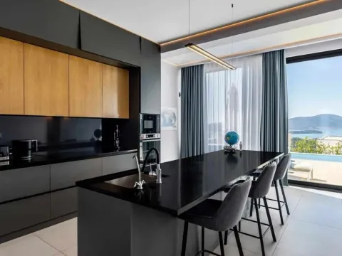 Prodaja, kuća, 180m², Tivat, Crna Gora - image 4