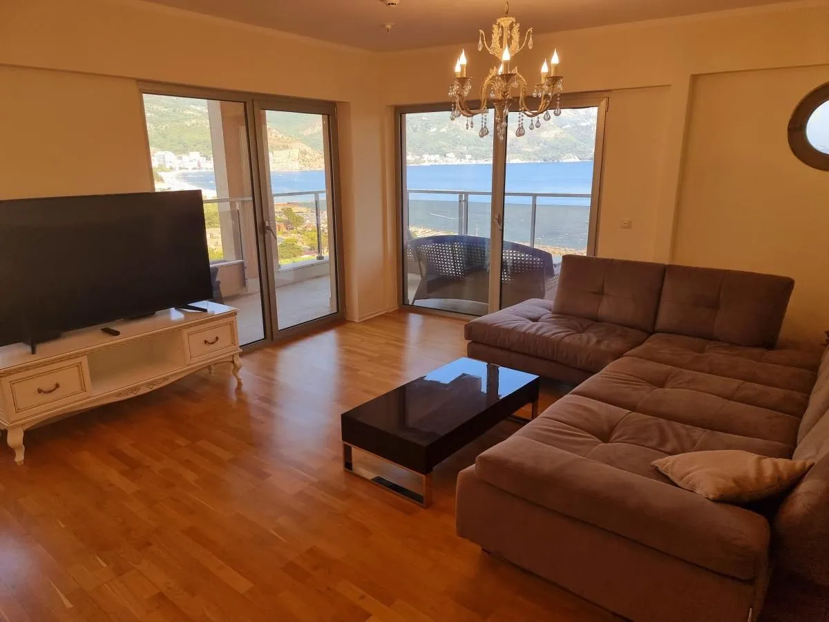 Rent, three bedroom apartment, 134m², Bečići, Budva