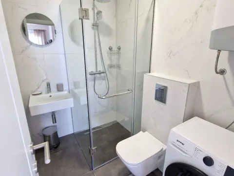 Izdavanje, jednosoban stan, 32m², Bečići, Budva - image 10