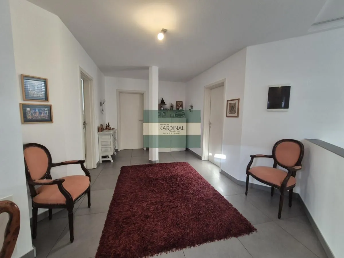 Prodaja, kuća, 528m², Budžino brdo, Jagodina