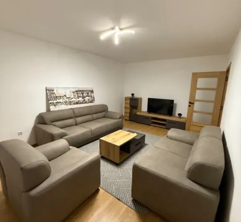 Rent, two bedroom apartment, 80m², Cetinje, Crna Gora