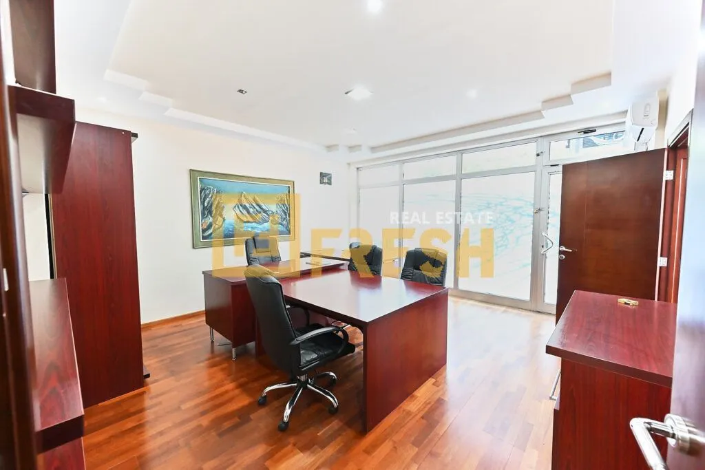 Rent, office space, 65m², Pobrežje, Podgorica