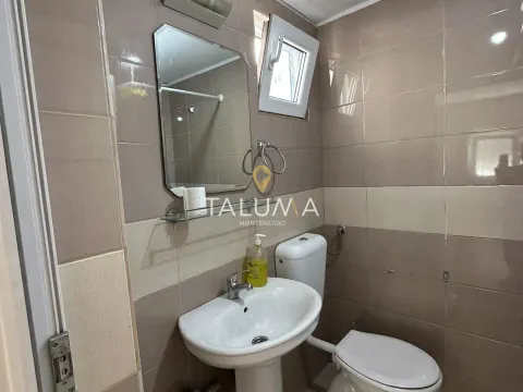 Izdavanje, jednosoban stan, 27m², Centar, Podgorica - image 3
