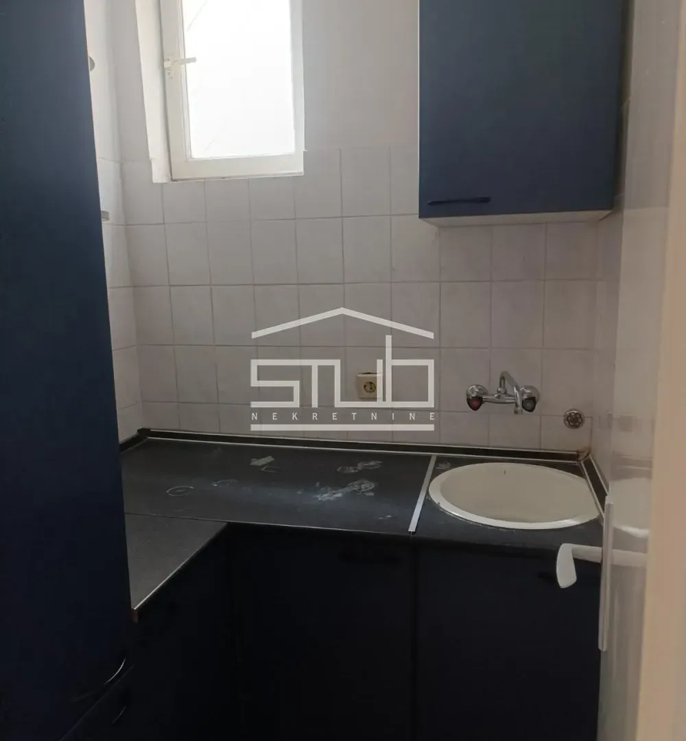 Izdavanje, kuća, 200m², Filmski Grad, Beograd