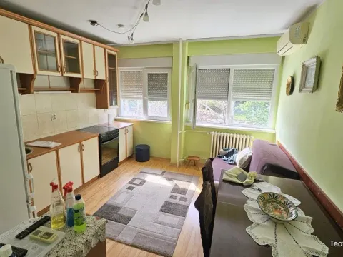 Izdavanje, dvosoban stan, 48m², Zemun Save Kovačevića, Zemun Sve Podlokacije - image 3