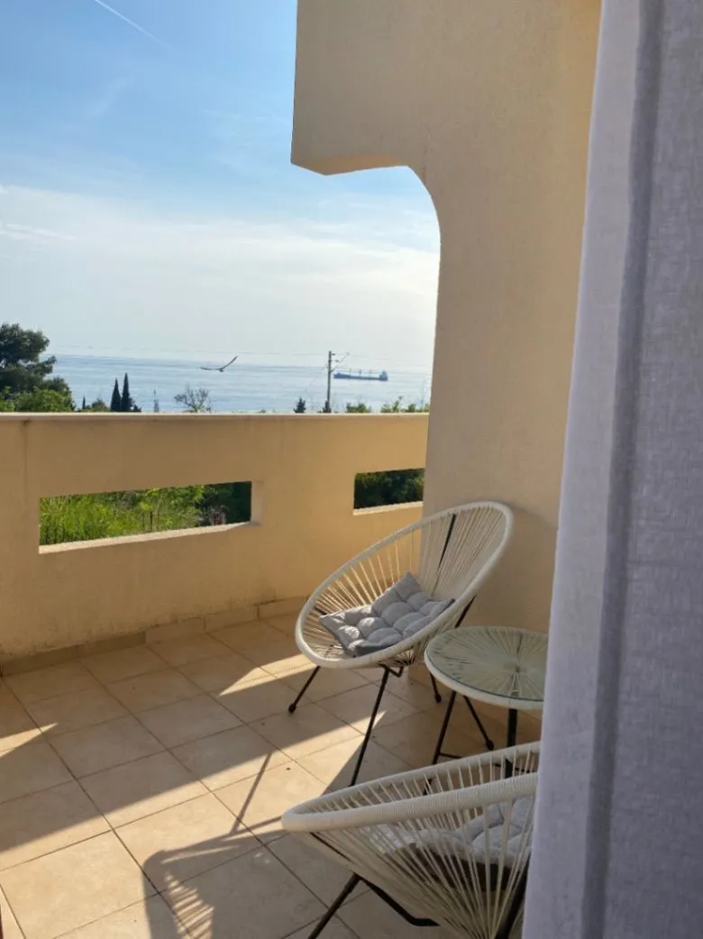 Rent, one bedroom apartment, 35m², Šušanj, Bar