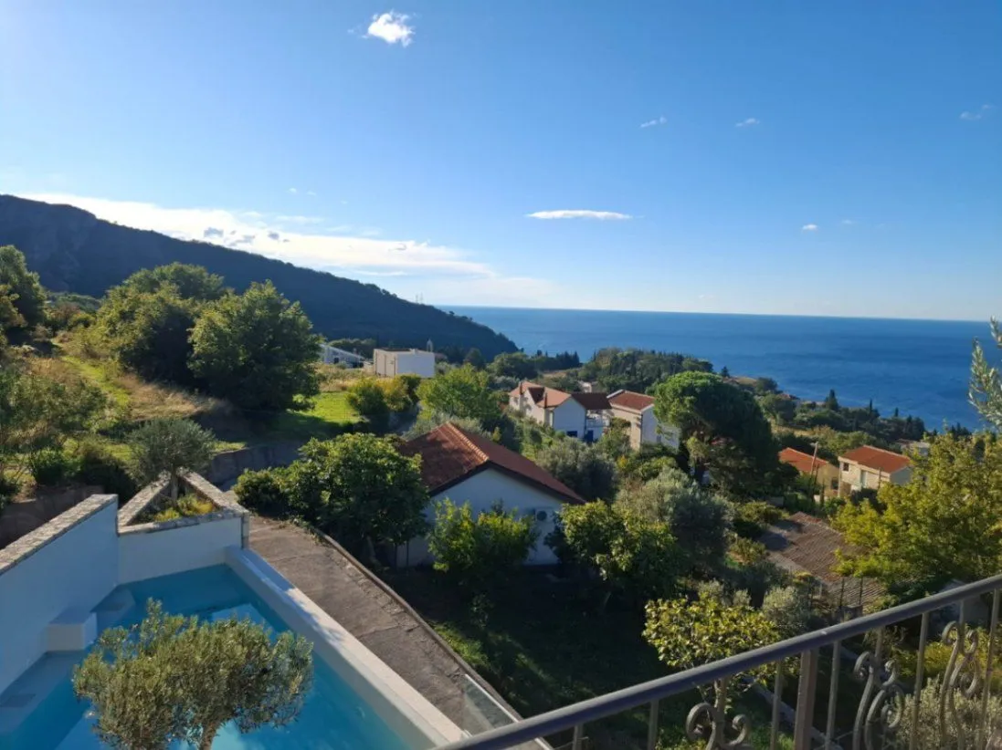 Sale, house, 194m², Reževići, Budva
