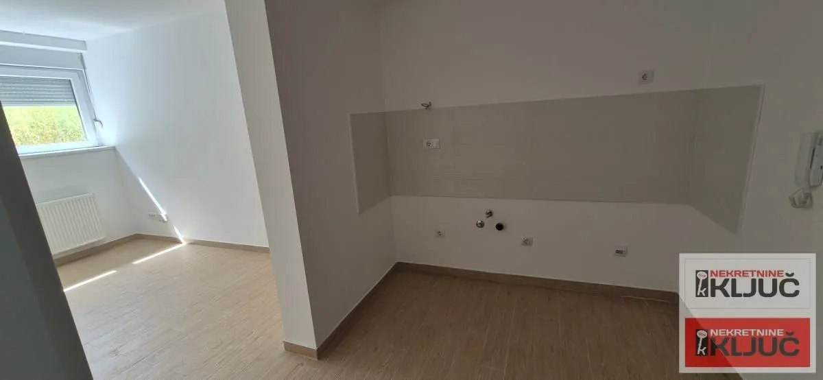 Prodaja, garsonjera, 23m², Lipov gaj, Novi Sad Sve Podlokacije