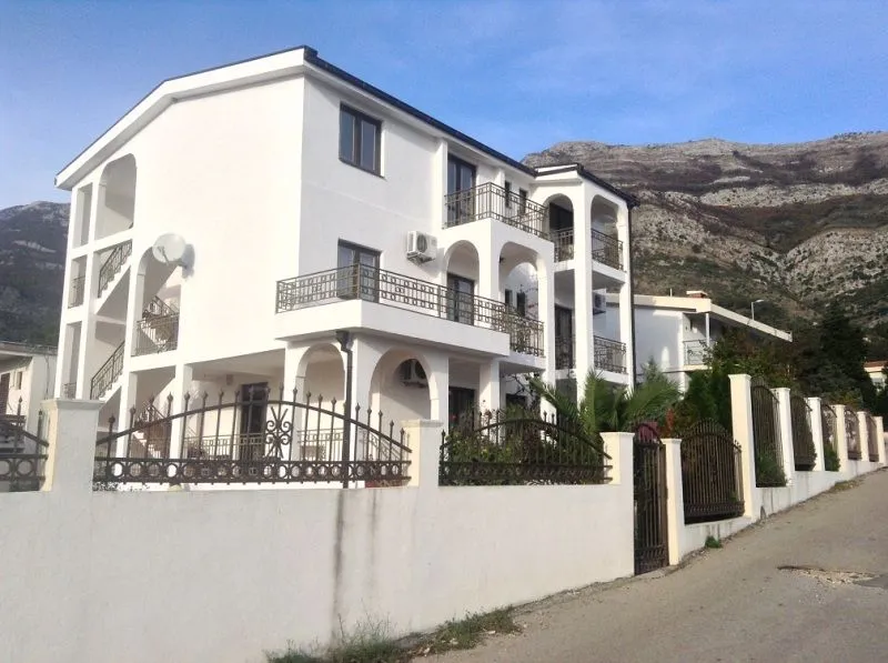 Sale, house, 390m², Sutomore, Bar
