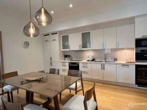 Prodaja, dvosoban stan, 131m², Porto Montenegro, Tivat - image 6