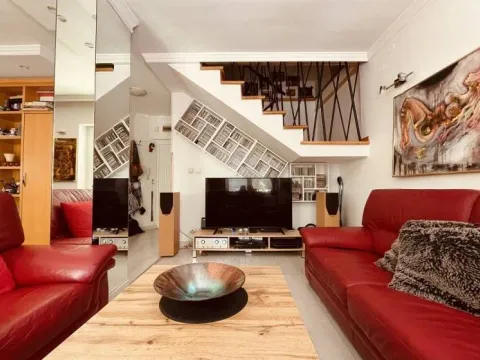 Rent, three bedroom apartment, 140m², Cerak, Beograd - image 2