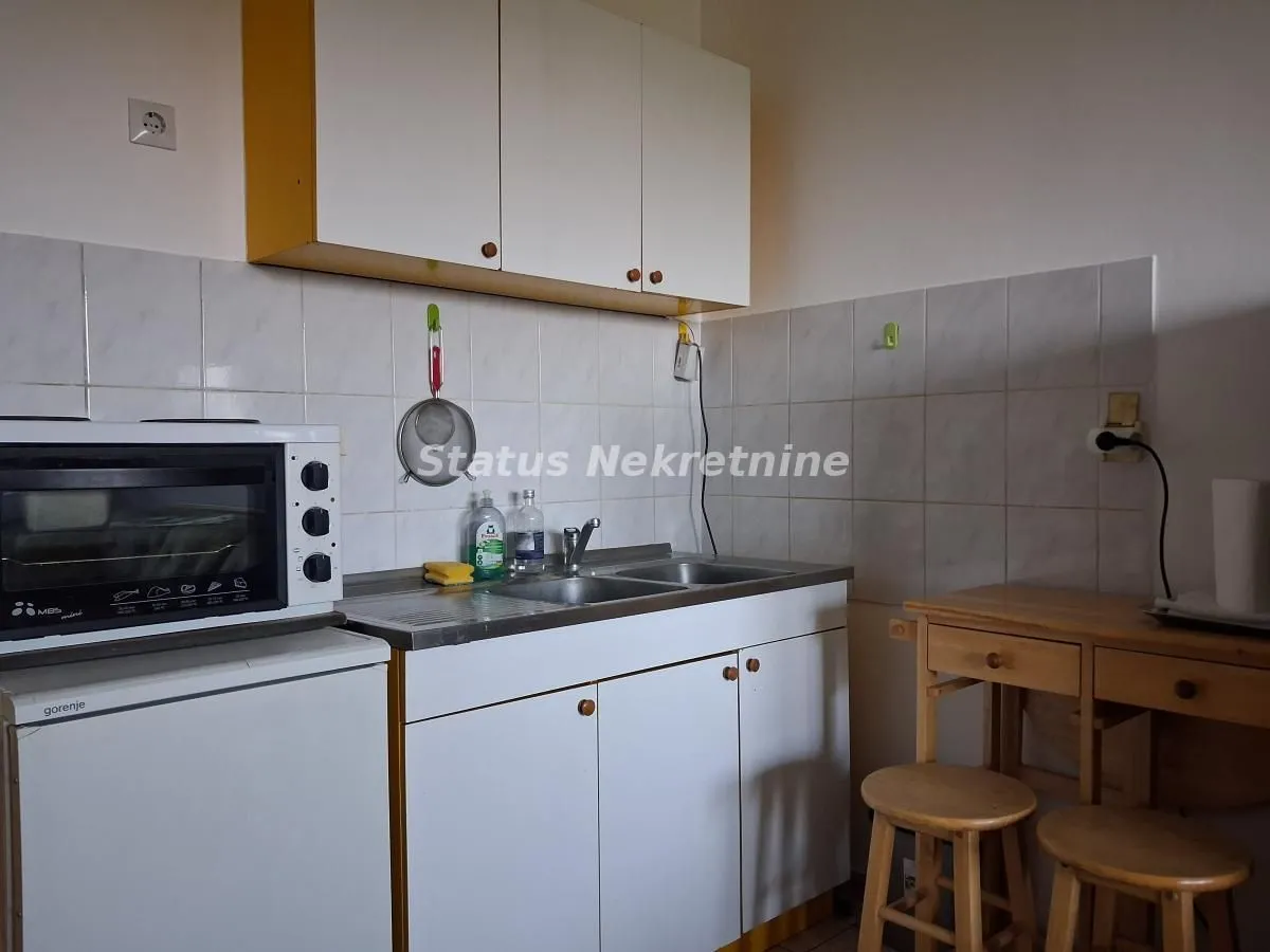 Izdavanje, garsonjera, 24m², Nova Detelinara, Novi Sad Sve Podlokacije