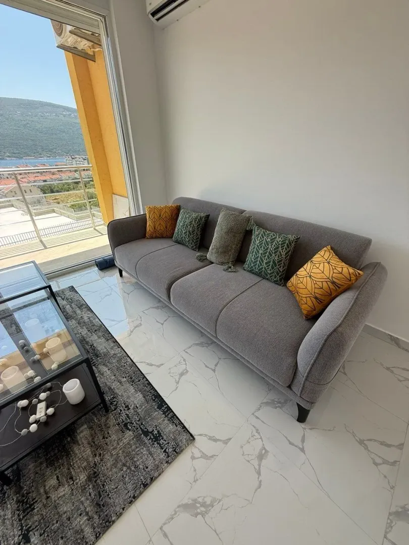 Prodaja, jednosoban stan, 47m², Đenovići, Herceg Novi