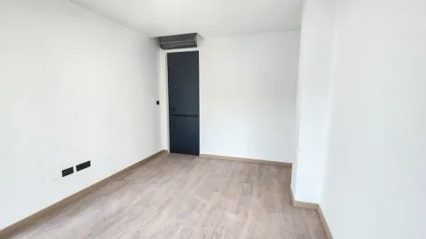 Izdavanje, trosoban stan, 111m², Vezirov Most, Podgorica - image 2