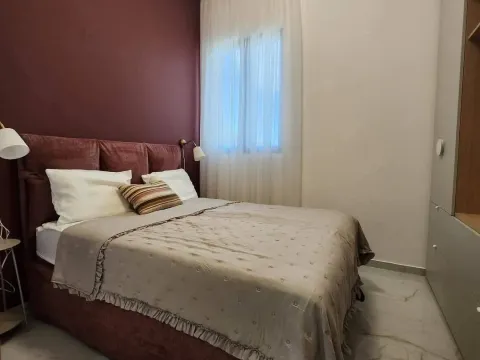 Izdavanje, dvosoban stan, 73m², Lastva Grbaljska, Kotor - image 4