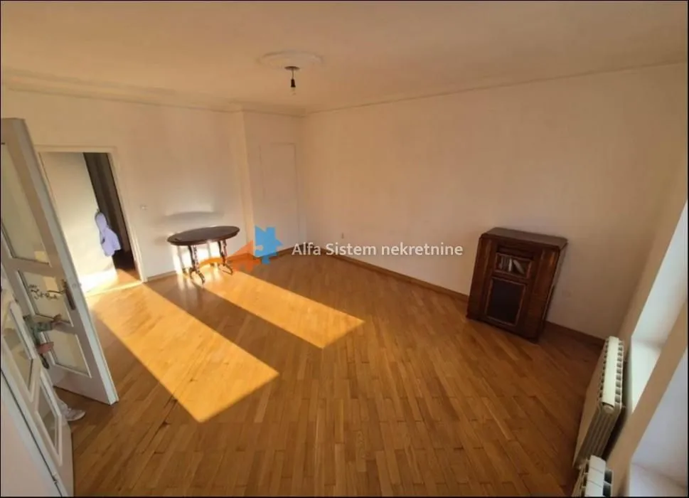 Rent, apartment, 110m², Kalenić Pijaca, Vračar Sve Podlokacije