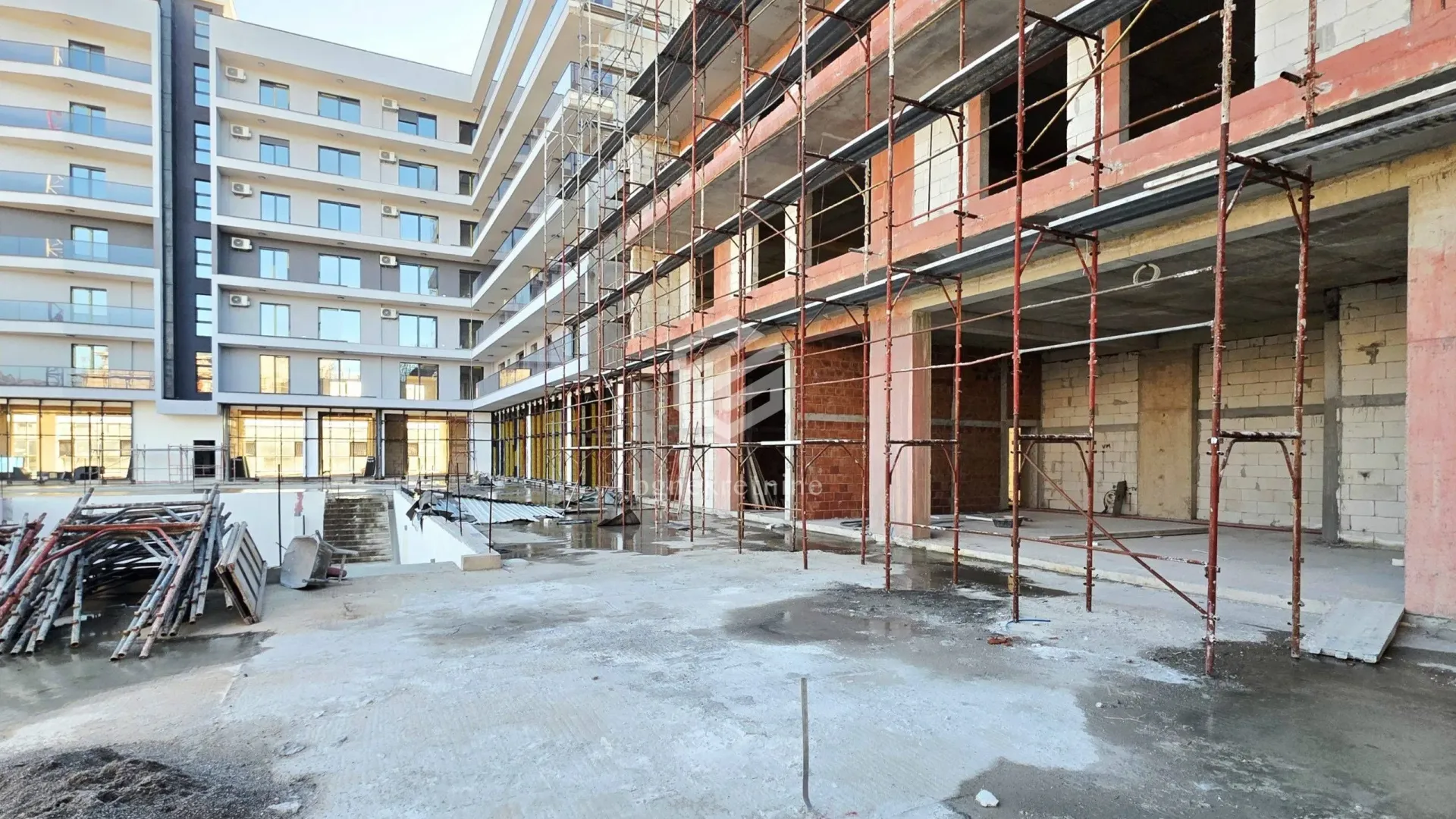 Prodaja, poslovni prostor, 81m², Pobrežje, Podgorica