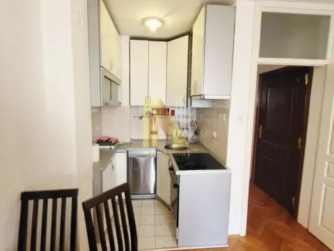 Izdavanje, dvosoban stan, 42m², Centar, Novi Sad - image 5