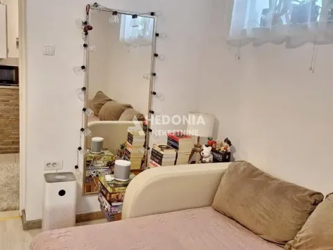 Prodaja, jednosoban stan, 33m², Brace Jerković, Voždovac Sve Podlokacije - image 5