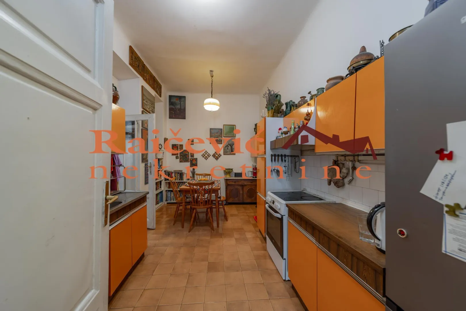 Sale, four bedroom apartment, 139m², Stari Grad, Beograd