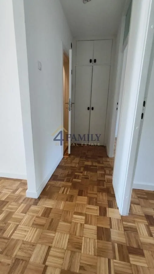 Prodaja, trosoban stan, 77m², Zemun Meandri, Zemun Sve Podlokacije