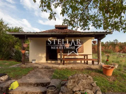 Izdavanje, kuća, 140m², Piperi, Podgorica - image 5