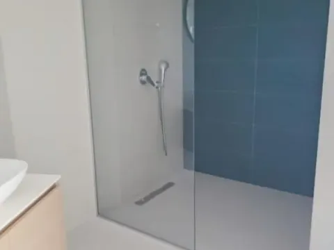 Sale, one bedroom apartment, 58m², Bečići, Budva - image 2