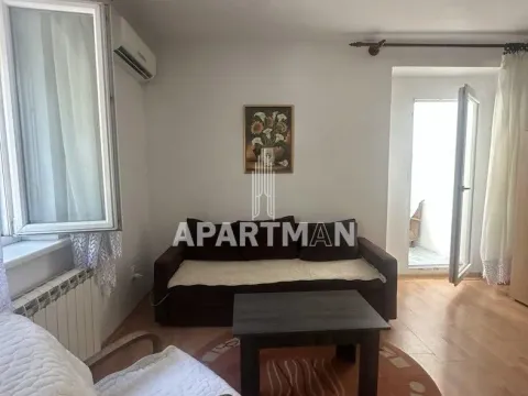 Prodaja, stan, 32m², Kalenić Pijaca, Vračar Sve Podlokacije