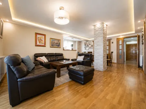 Rent, three bedroom apartment, 106m², Kod Big Fashion-a, Podgorica - image 3
