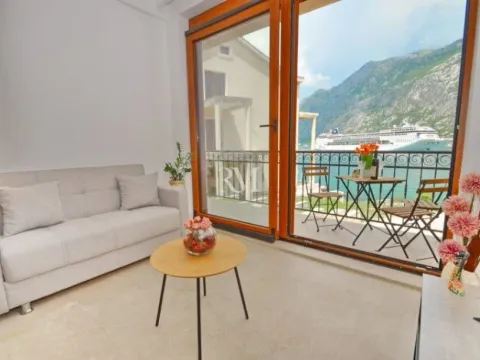 Izdavanje, jednosoban stan, 45m², Muo, Kotor - image 3