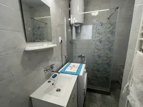 Izdavanje, trosoban stan, 60m², Neimar, Vračar Sve Podlokacije - image 7