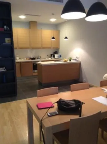 Izdavanje, trosoban stan, 110m², Savski Venac, Beograd