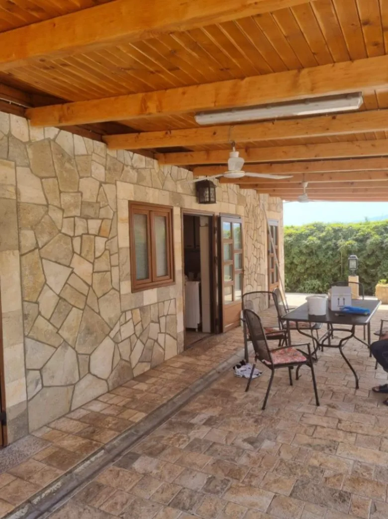 Prodaja, kuća, 195m², Tuzi, Podgorica