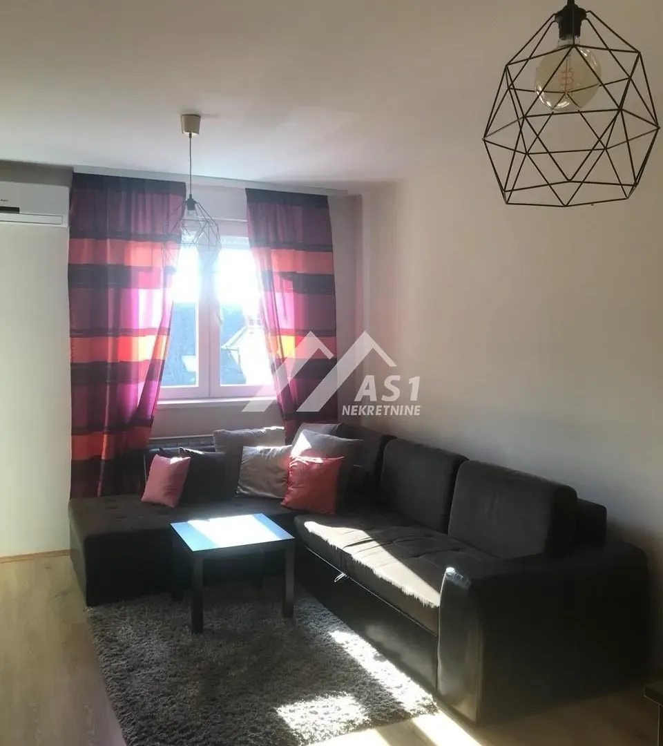 Izdavanje, dvosoban stan, 60m², Bulevar Oslobodjenja, Novi Sad Sve Podlokacije